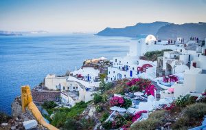 ΣΕΤΕ: Ολοταχώς προς νέο ρεκόρ αφίξεων τουριστών στην Ελλάδα