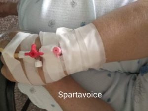 Αποκλειστικό – Φωτογραφίες από το χτύπημα του πρατηριούχου στην Τραπεζοντή από τους Ρομά
