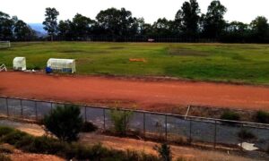 Τι απαντά ο Υφ. Αθλητισμού για τον εγκαταλελειμμένο αθλητικό χώρο στο Σαϊνοπούλειο