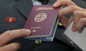 Στα 10 χρόνια η διάρκεια των ελληνικών διαβατηρίων